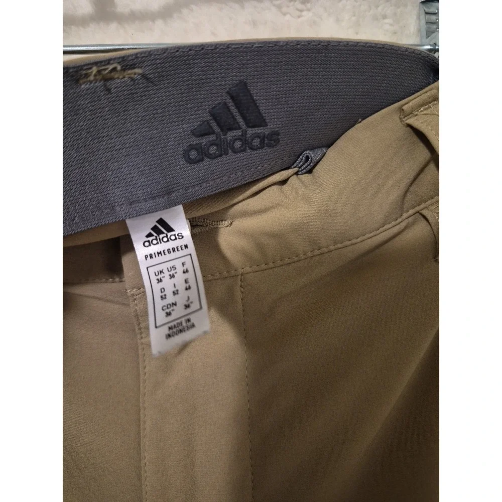 Adidas Prime Green Chino Golf Shorts‎ Men's Size 36 Beige Khaki Stretch Fit